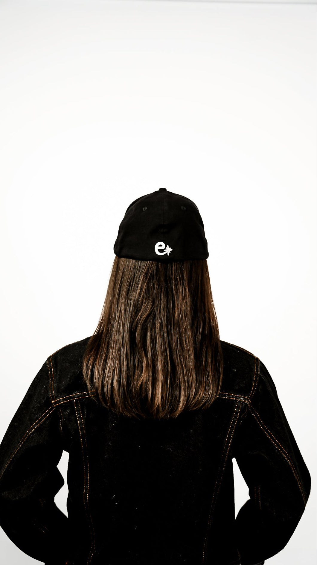 Radiance Fitted - Black/White