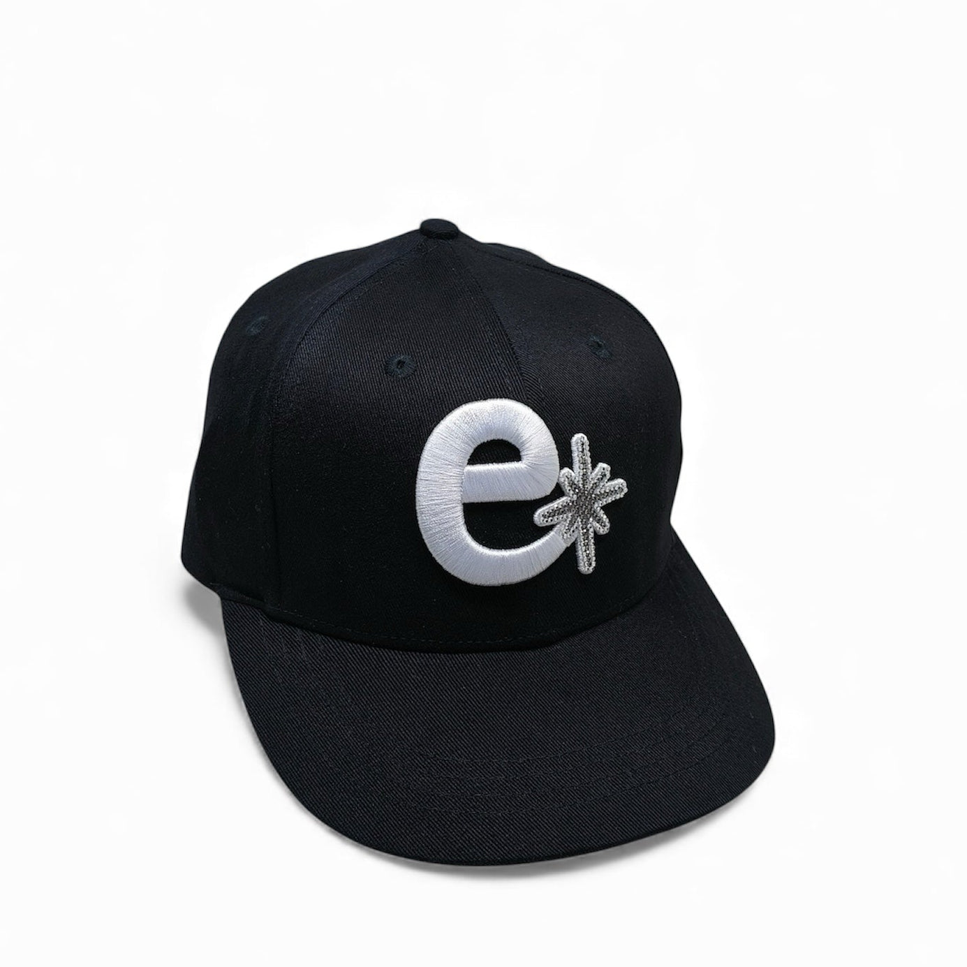 Radiance Fitted - Black/White